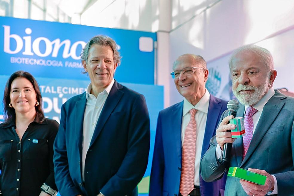 Tebet, Haddad, Alckmin e Lula durante visita à Fábrica de Medicamentos da Bionovis, em Valinhos - SP
