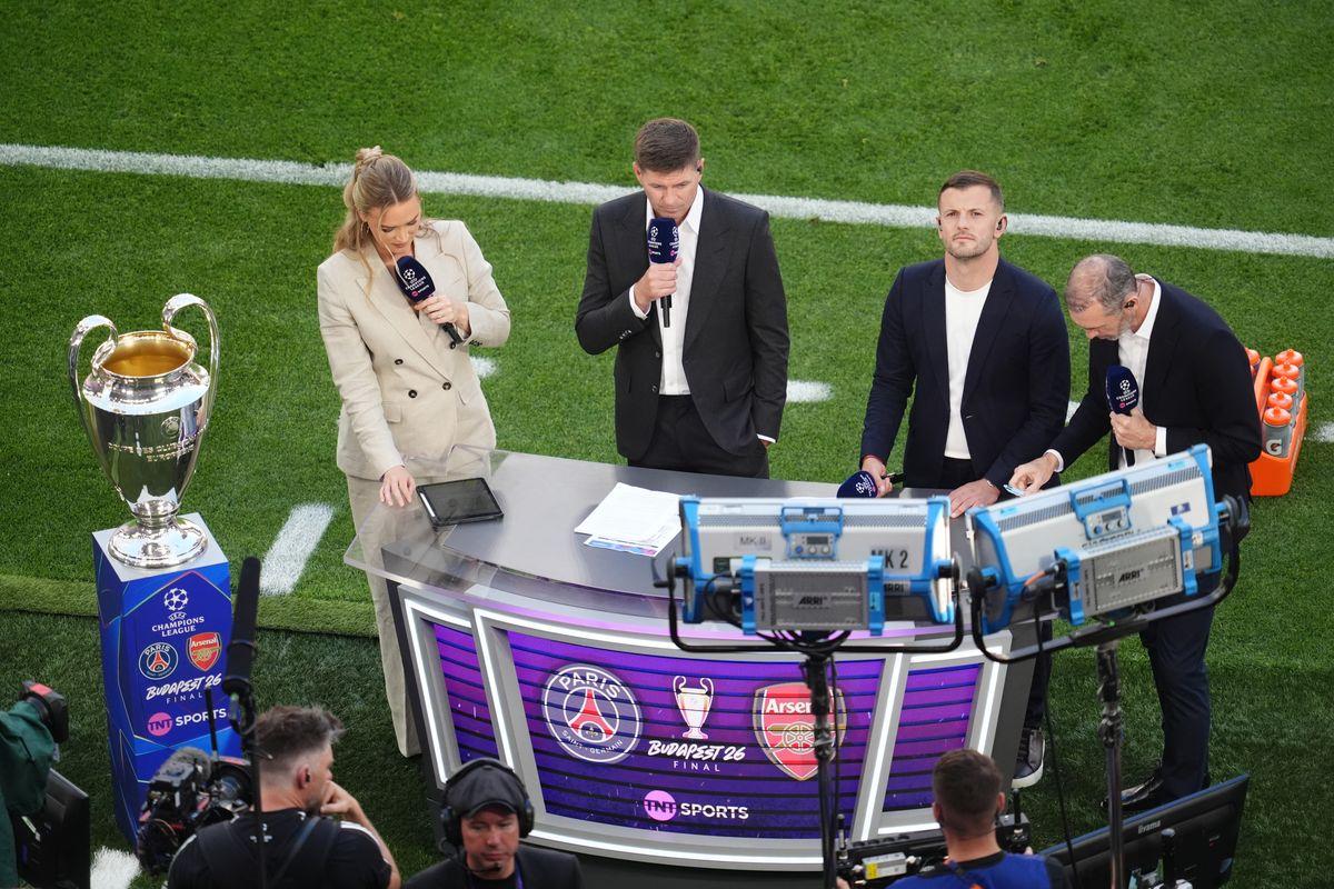 Steven Gerrard, Jack Wilshere e Martin Keown comentando sobre o incidente