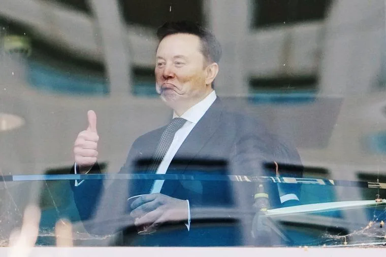 O Grande Julgamento de Elon Musk e OpenAI: A Batalha dos Bilionários na Corte