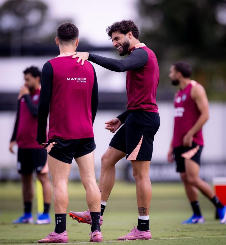 Corinthians e São Paulo se Preparando para o Clássico: Novidades e Expectativas