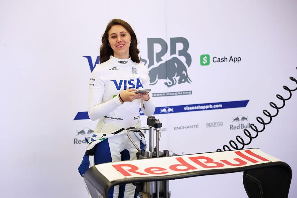 Rafaela Ferreira em teste da F1 Academy 2025