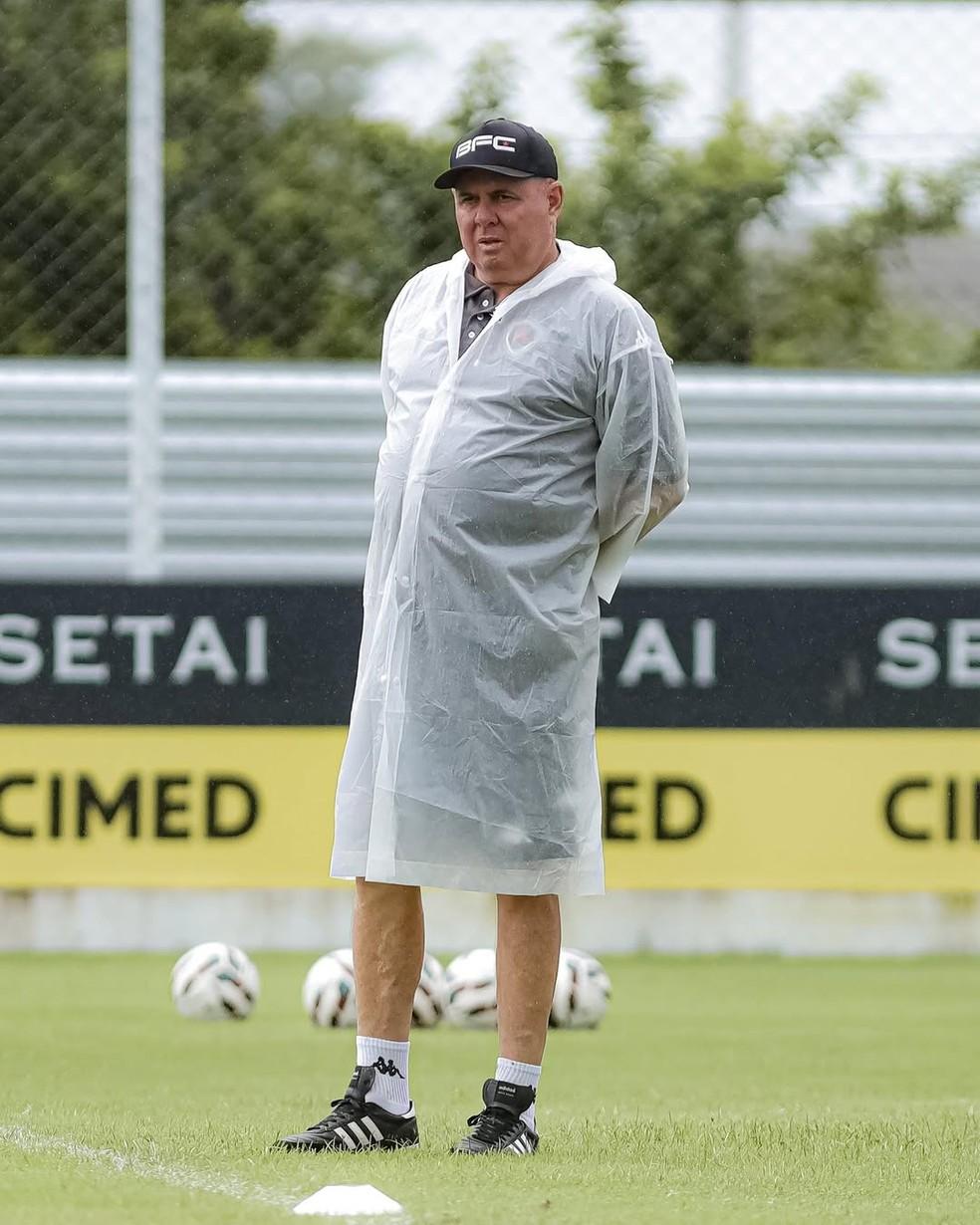 Marcelo Fernandes durante treino do Botafogo-PB
