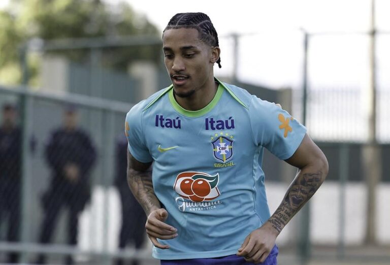 João Pedro revela ansiedade para a Copa do Mundo e destaca concorrência no ataque do Brasil