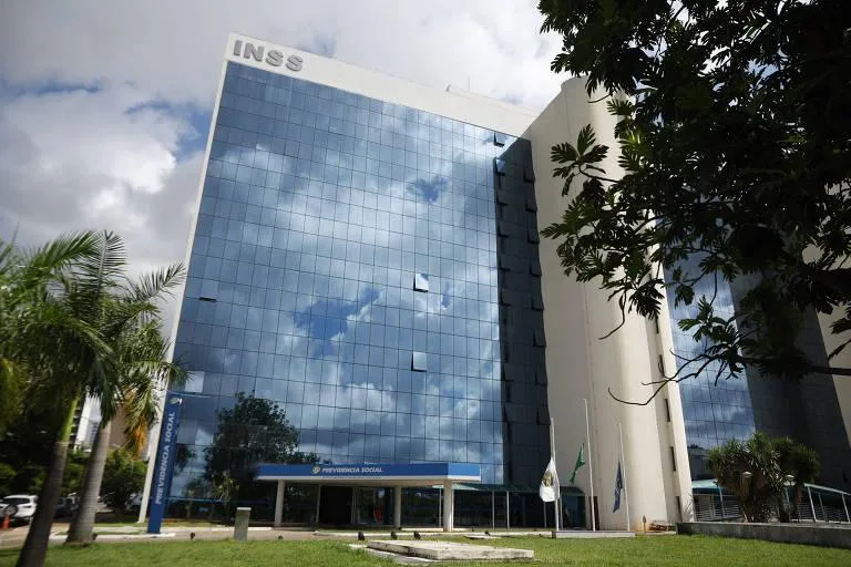 Vazamento de dados no INSS expõe informações de milhões de segurados