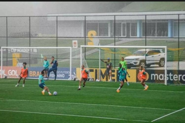Treino da seleção brasileira na Granja Comary