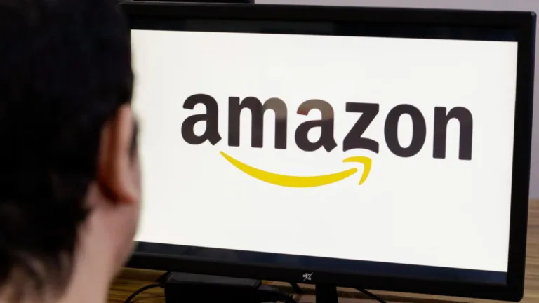 Amazon desmente boato: Venda de livros físicos continua no Brasil