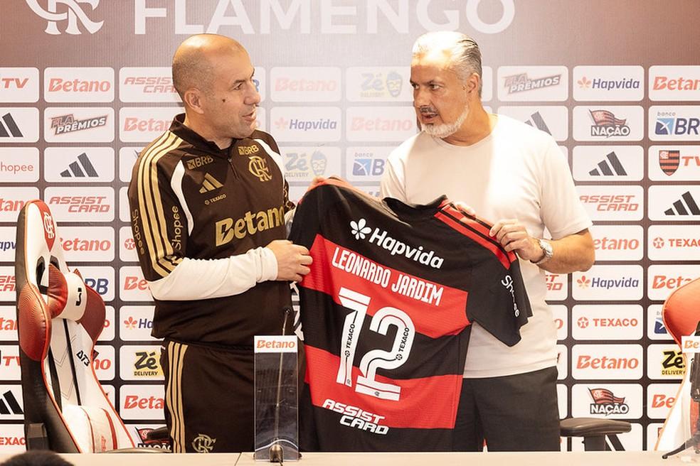 Boto apresenta Leonardo Jardim, escolha para substituir Filipe Luís