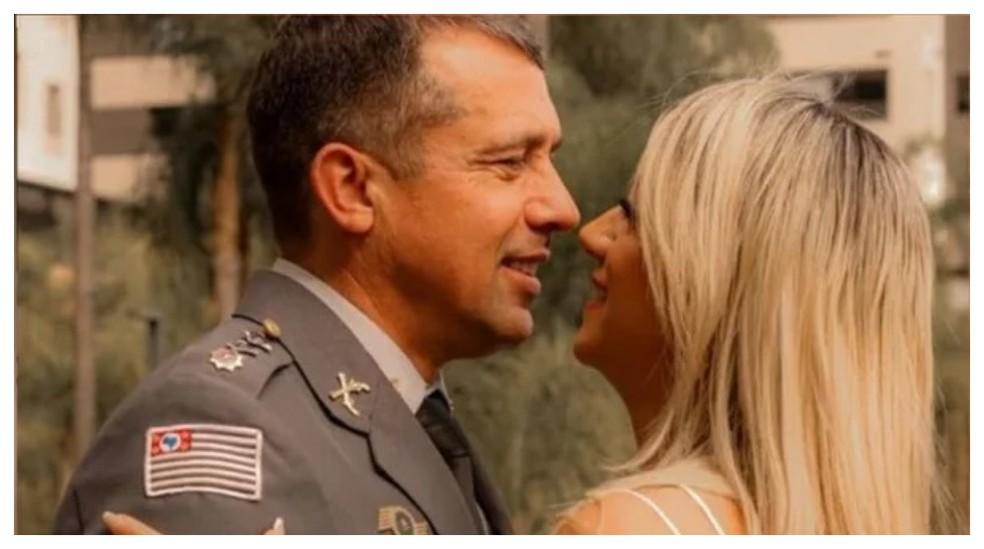 O tenente-coronel Geraldo Neto e a esposa, a PM Gisele Alves Santana.