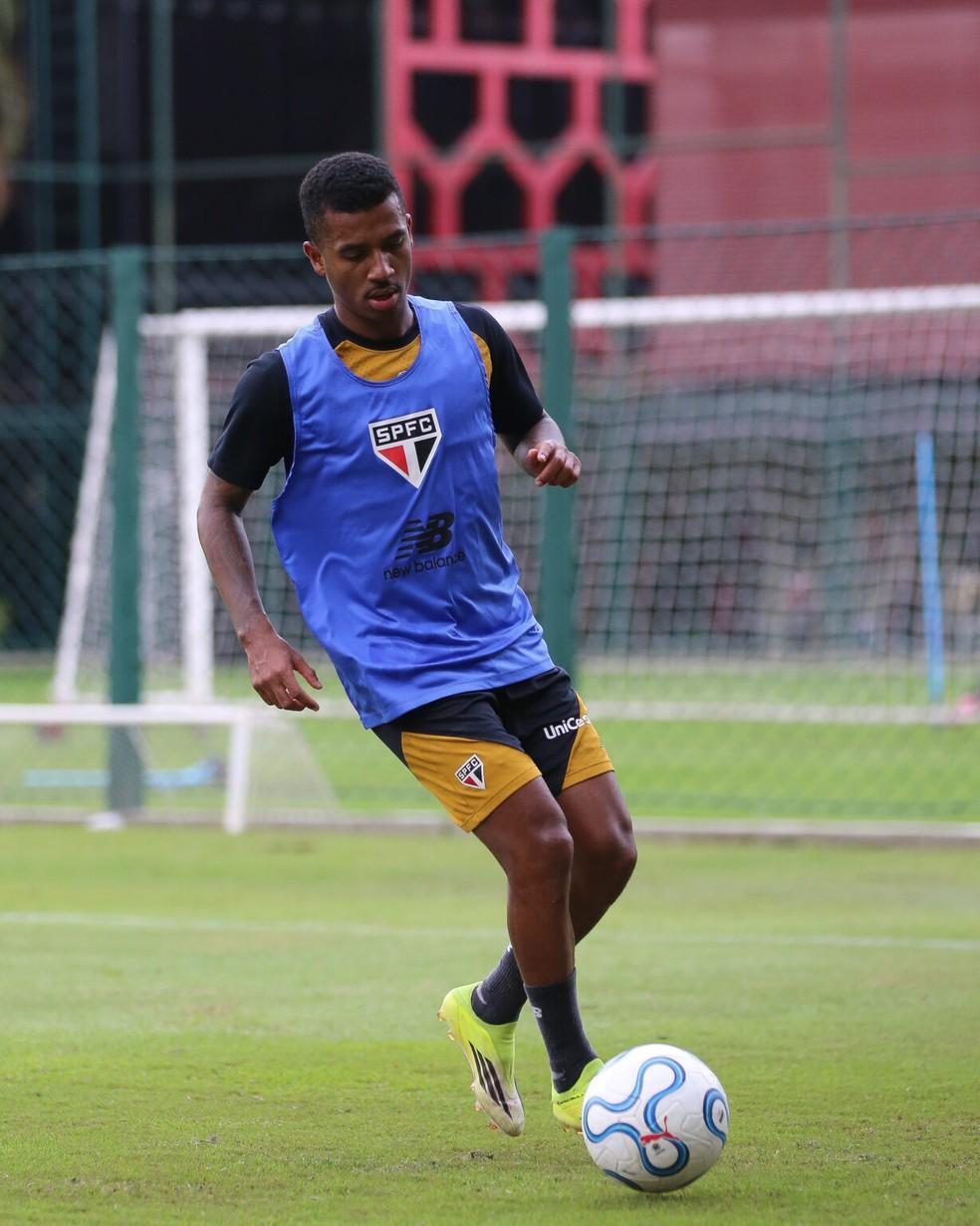 Marcos Antônio durante treinamento do São Paulo
