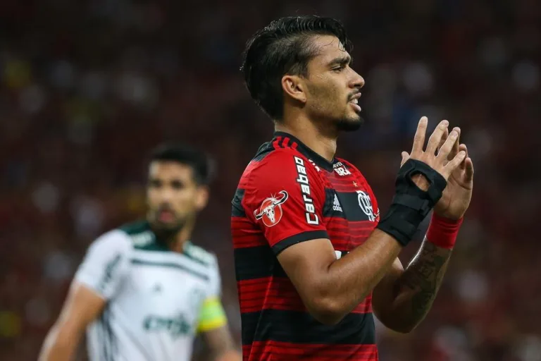 Reencontro de Paquetá com o Palmeiras: Uma Oportunidade de Superação
