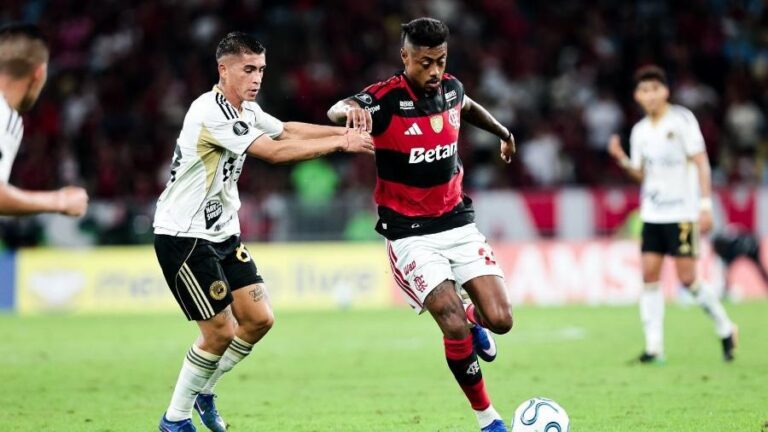 Flamengo derrota Cusco e avança na Libertadores com atuação de gala