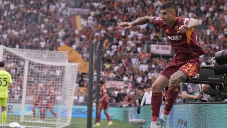 Roma vence derby com a Lazio e fica a um passo da Champions League