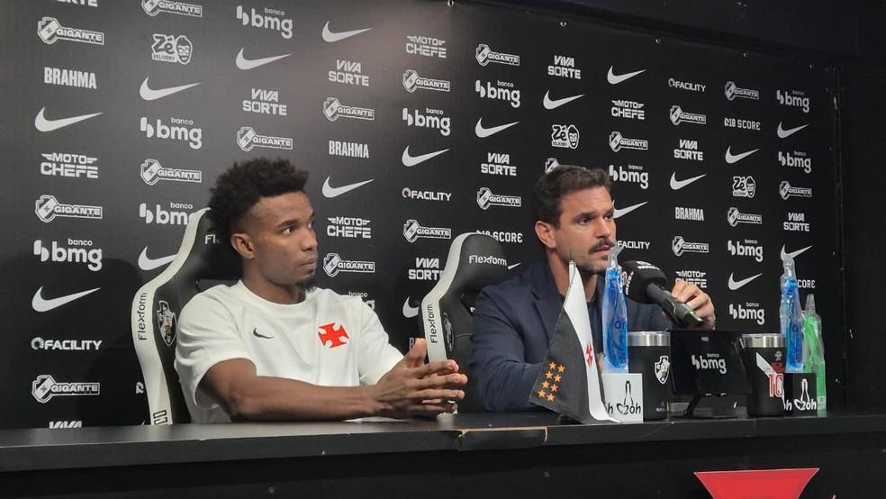 Thiago Mendes e Admar Lopes dão coletiva em São Januário