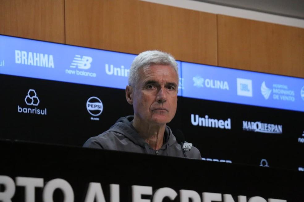 Luís Castro em coletiva pós-jogo contra o Corinthians