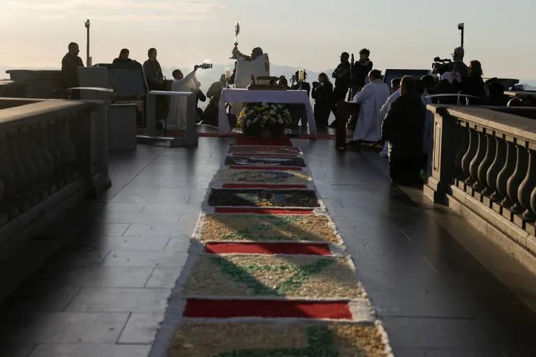 Corpus Christi: Entenda seus Direitos e Feriados Prolongados de 2026