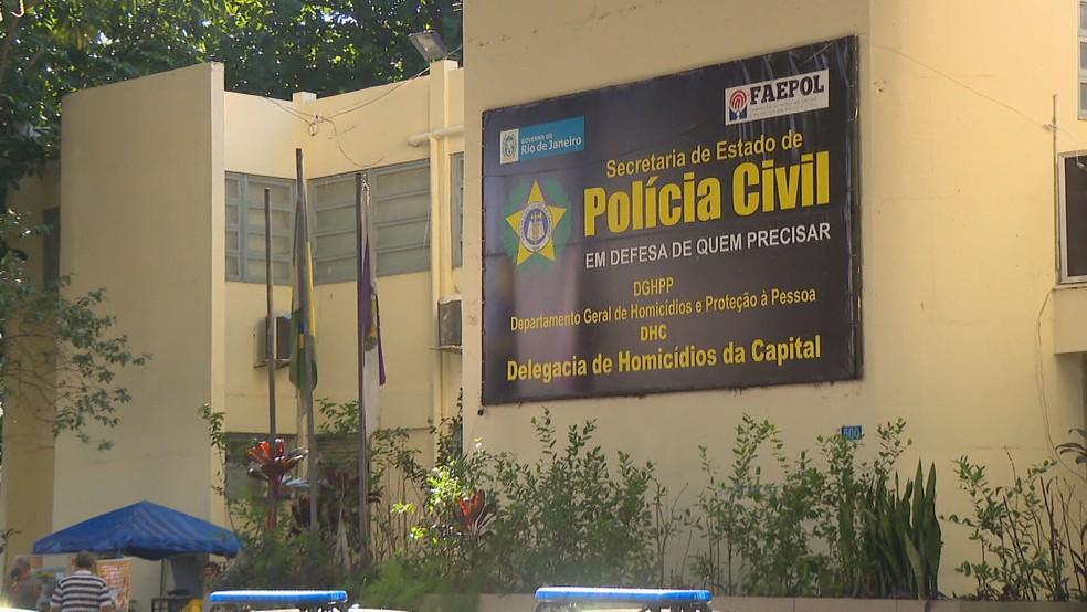Delegacia de Homicídios da Capital investiga a morte no Rio