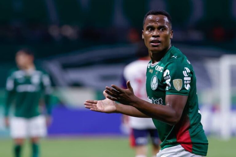 Palmeiras busca classificação nas oitavas da Libertadores com força máxima
