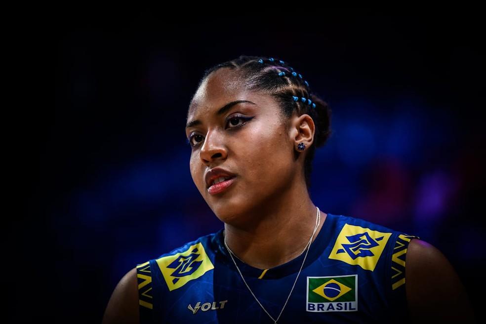 Ana Cristina disputa a forte liga turca pelo Fenerbahçe desde a temporada 2021/2022