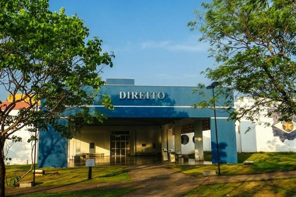 Faculdade de Direito - UFMT