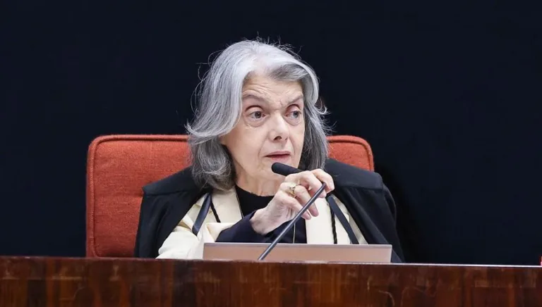 Cármen Lúcia se opõe a mudanças na Lei da Ficha Limpa e destaca a importância da inelegibilidade
