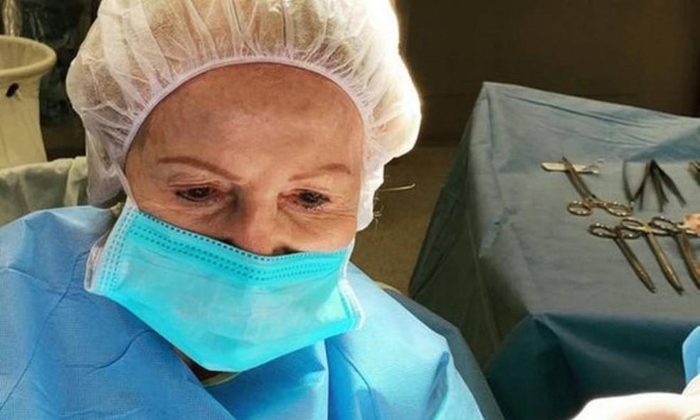Angelita Gama, pioneira da coloproctologia no Brasil