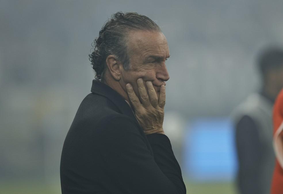 Cuca ainda sonha em avançar de fase na Copa Sul-Americana com o Santos