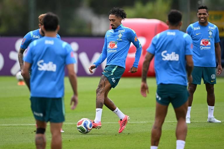 Seleção Brasileira se despede da torcida antes de embarque para a Copa do Mundo