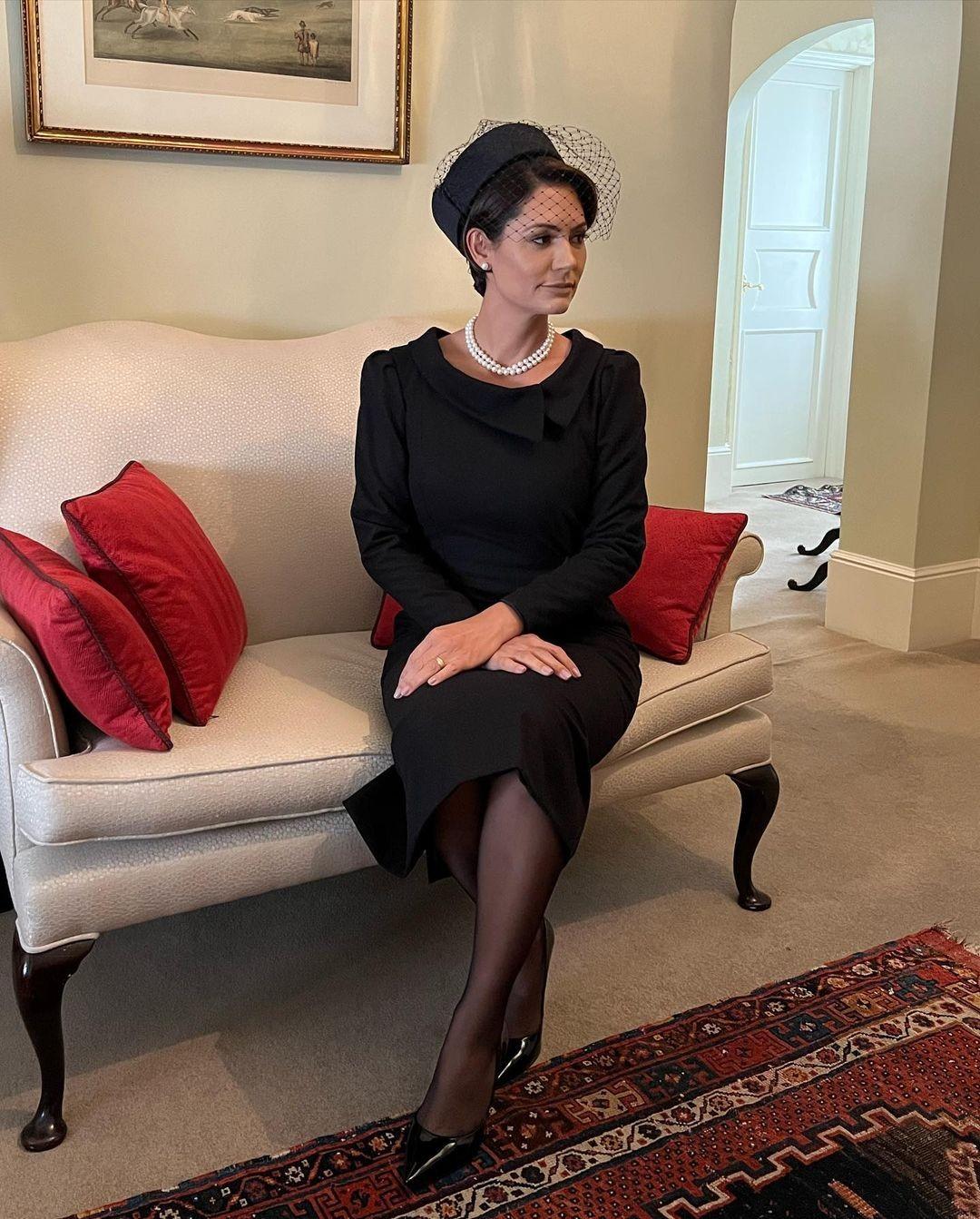 Vestido faz Michelle Bolsonaro bombar em buscas no Google