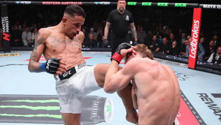 Islam Makhachev elogia Carlos Prates: O novo fenômeno brasileiro do UFC