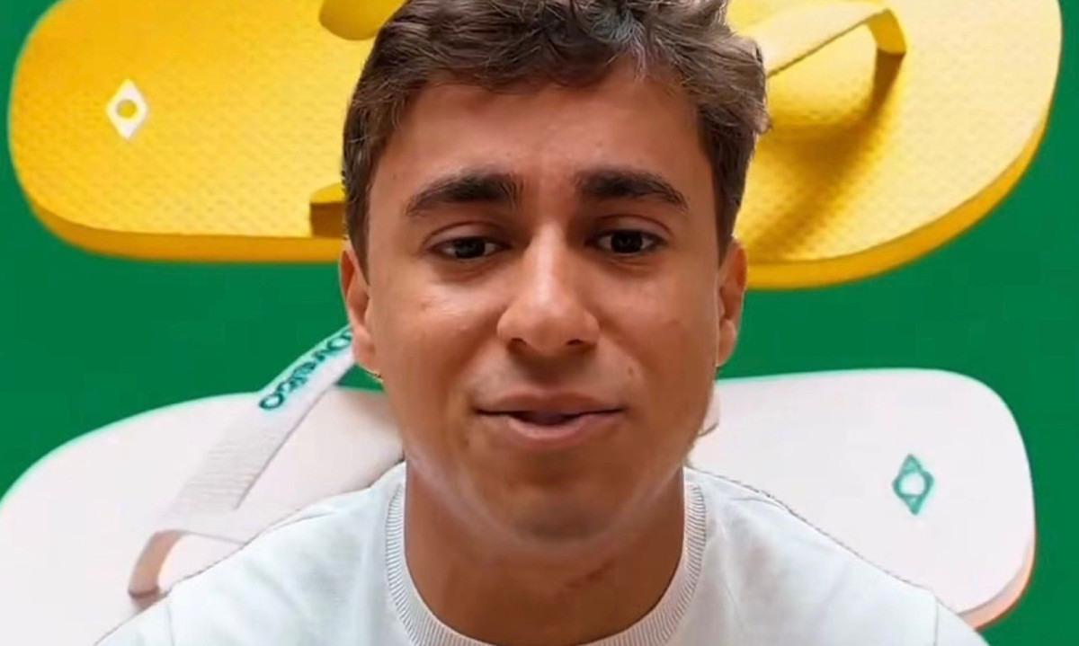 Deputado afirma que é embaixador da nova marca de chinelos 'Pé Direito'