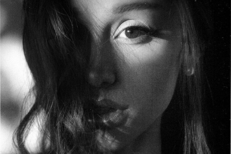 Ariana Grande Lança Teaser do Vídeo Musical “Hate That I Made You Love Me”