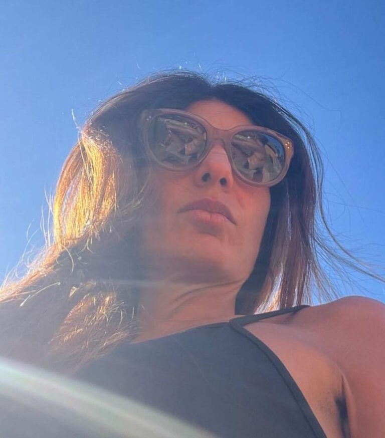 Andréia Sadi recebe declaração de amor de André Rizek em seu aniversário
