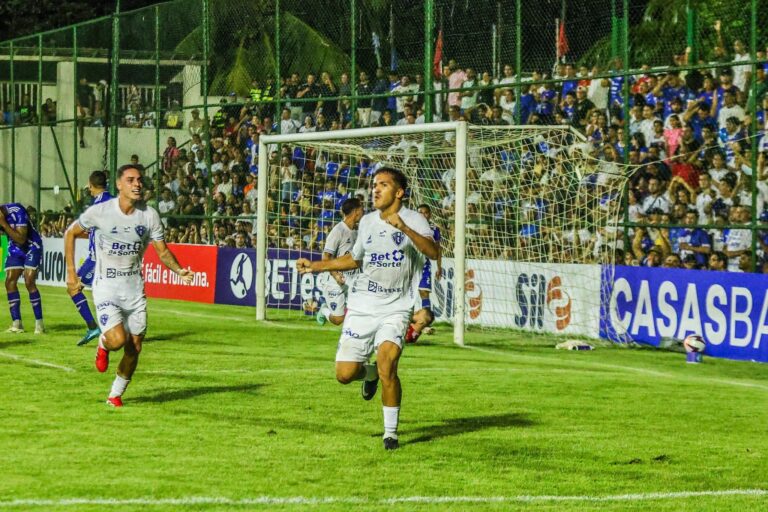Paysandu atropela Águia de Marabá e avança para a final da Copa Norte!