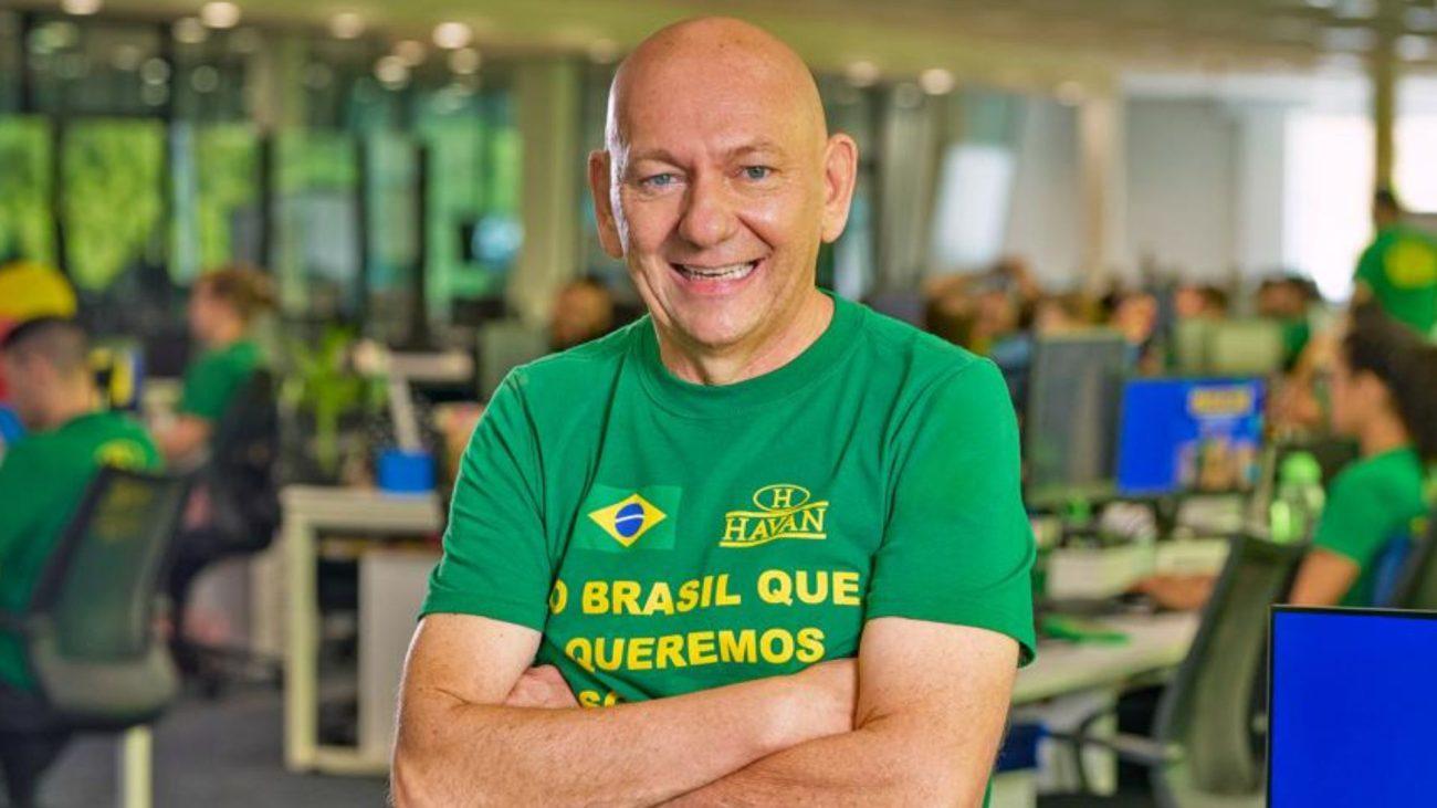 Luciano Hang é um dos maiores empresários brasileiros, fundador e dono da rede de lojas de departamentos Havan.