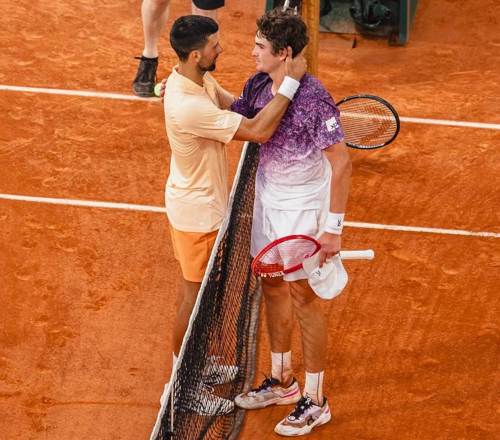 Registro feito por Felipe Figueiredo ao final da partida entre Fonseca e Djokovic