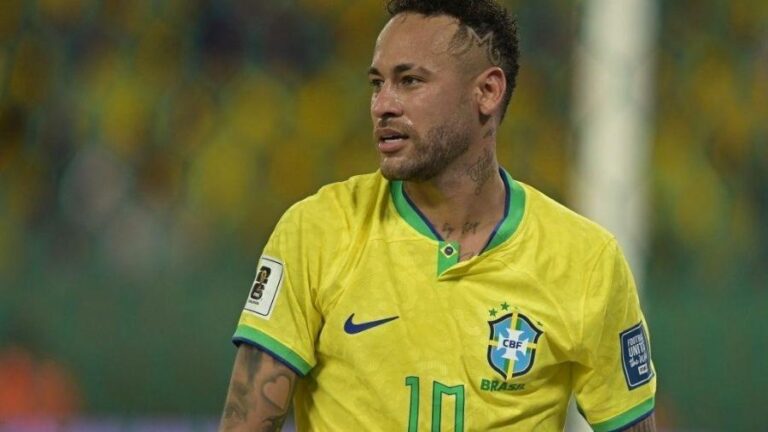 Neymar e seu futuro incerto na Copa do Mundo: lesão pressiona a seleção brasileira