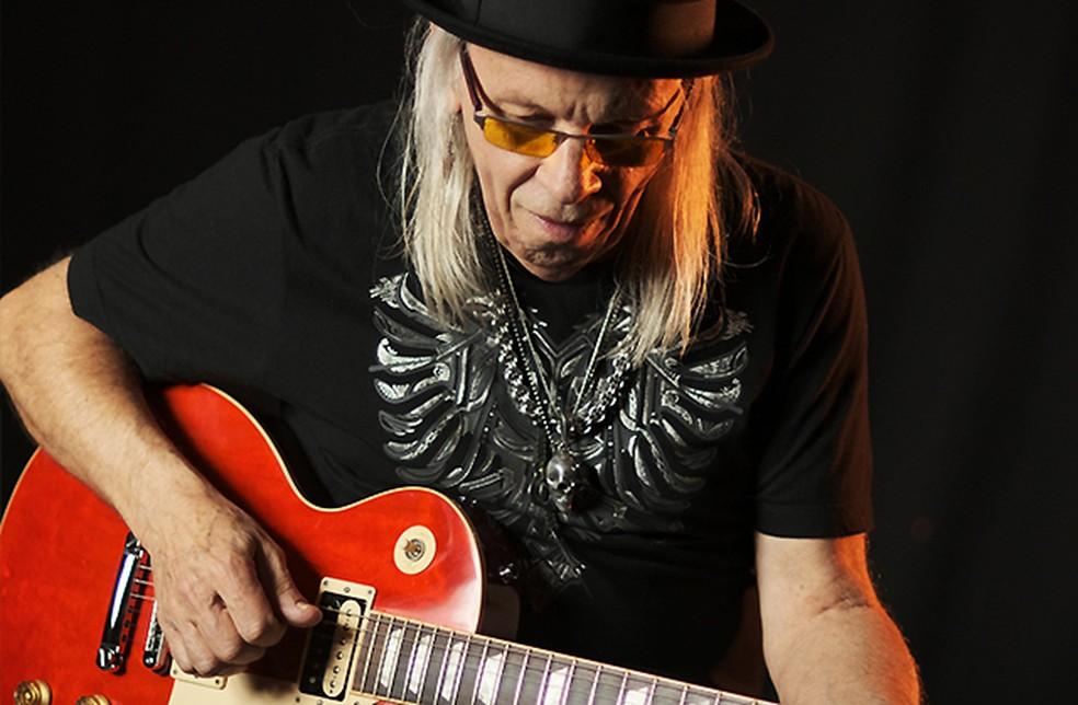 Luiz Carlini (1952 - 2026) criou o antológico solo de guitarra ouvido ao fim da gravação original da canção 'Ovelha negra'