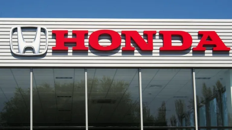 Honda registra sua primeira perda anual em quase 70 anos devido a investimentos em veículos elétricos