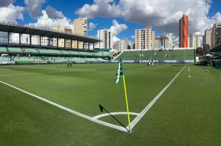 Goiás e Botafogo-SP se Encontram em Confronto Crucial na Série B