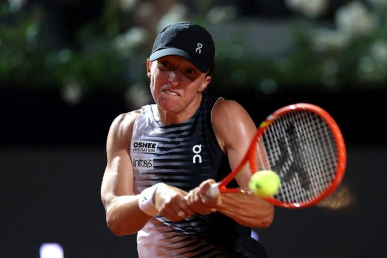 Iga Swiatek se prepara para Roland Garros após desempenho encorajador em Roma