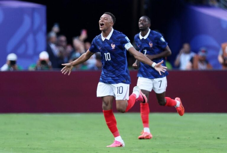 França avança nas oitavas da Copa do Mundo com vitória contundente sobre a Suécia