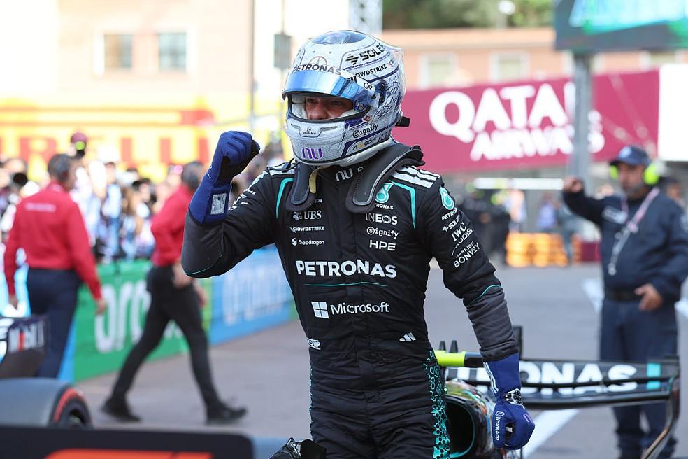 Andrea Kimi Antonelli comemora primeira pole da carreira no GP de Mônaco, na F1 em 2026
