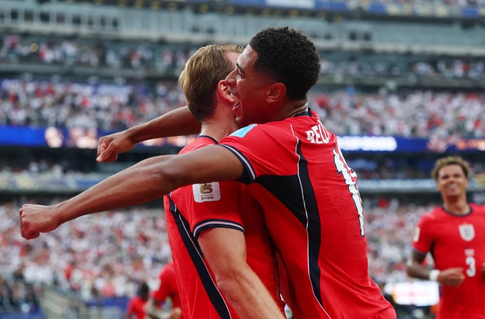 Harry Kane e Jude Bellingham comemoram gol da Inglaterra na Copa 2026