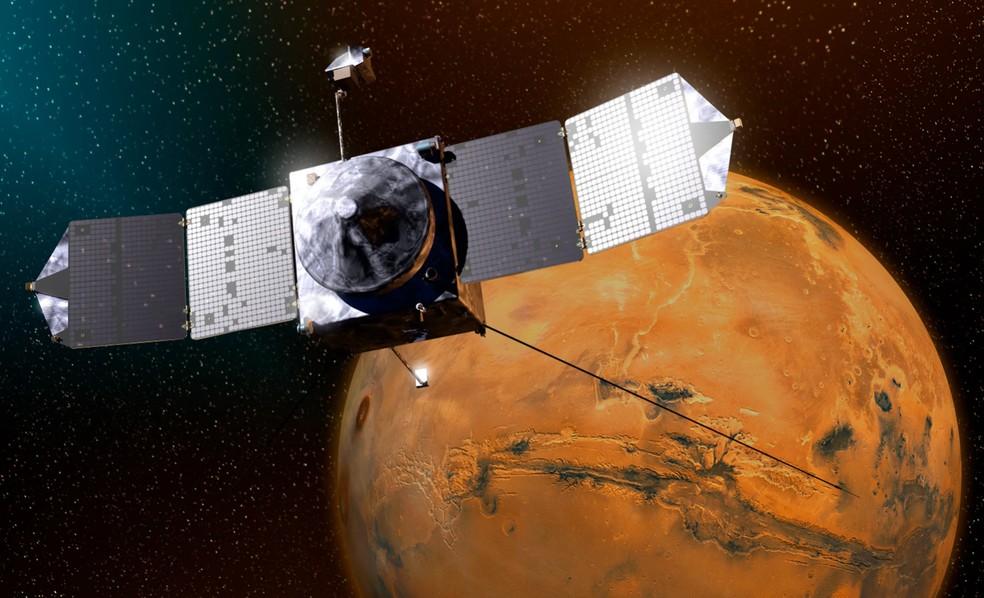 Concepção artística da sonda MAVEN, da NASA, em Marte.