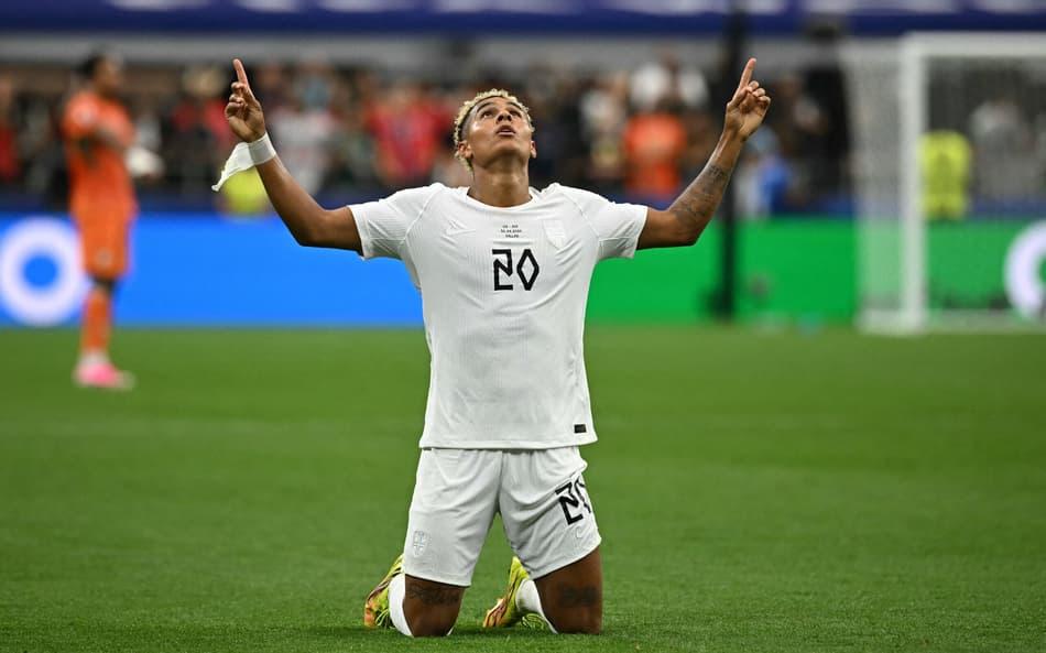 Antonio Nusa comemora o gol marcado pela Noruega contra Costa do Marfim na Copa do Mundo