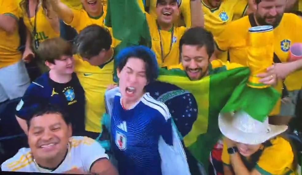 Piti japonês na arquibancada após a derrota do Japão para o Brasil.