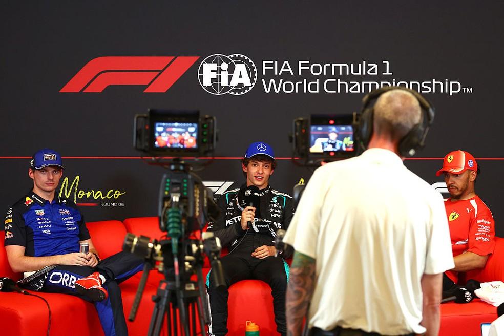 Kimi Antonelli, Max Verstappen e Lewis Hamilton na coletiva pós-classificação