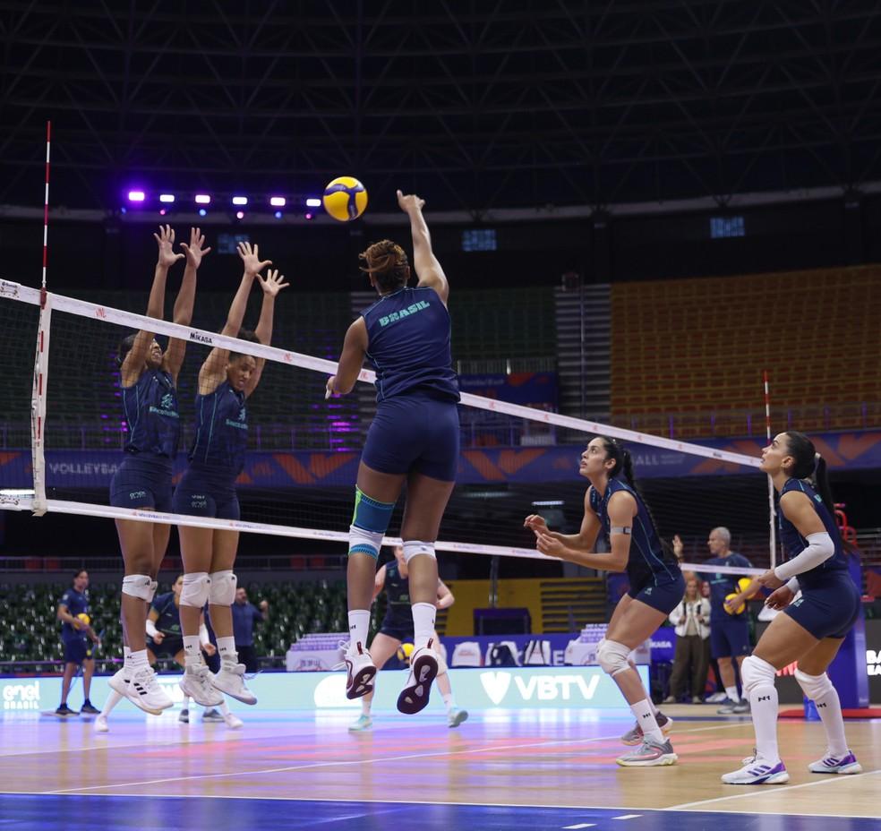 Brasil treina para estreia na Liga das Nações de 2026