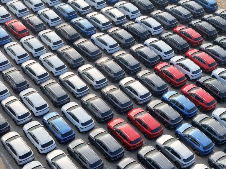 Ford faz recall de mais de 741 mil veículos devido a problema no sistema de estacionamento