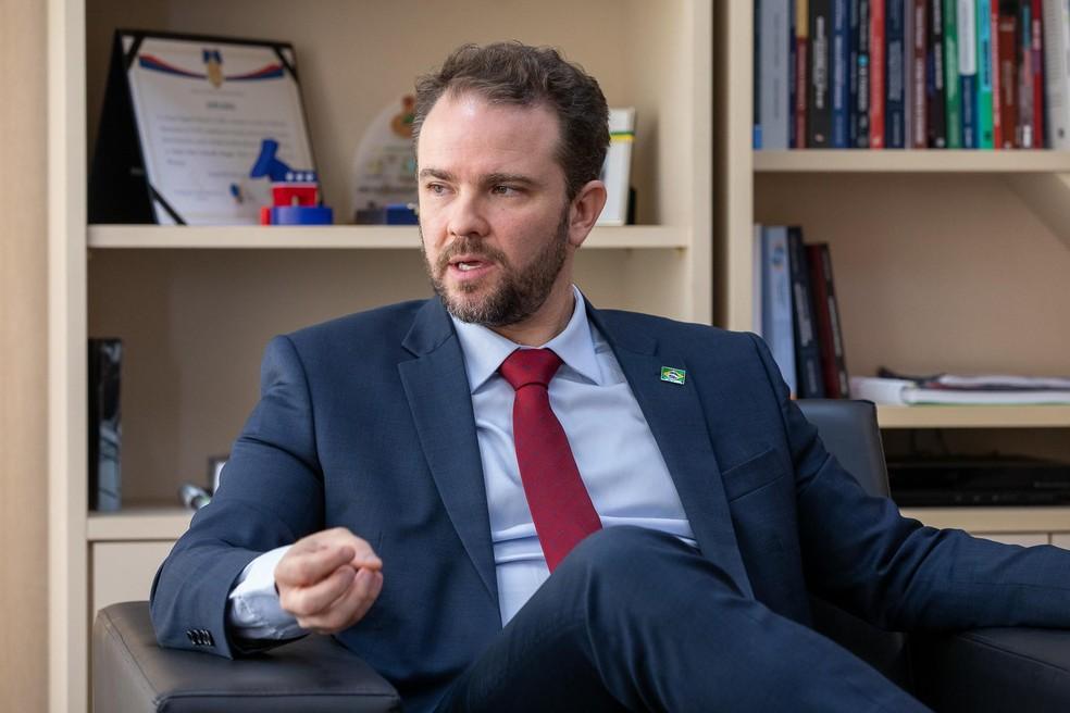 Dario Durigan, ministro da Fazenda, disse ‘inadmissível’ que a conta do BRB seja paga por todos os brasileiros